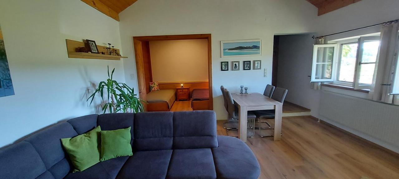 Ruhig gelegene Ferienwohnung mit gemütlichem Kamin Rotthalmuenster Exterior foto